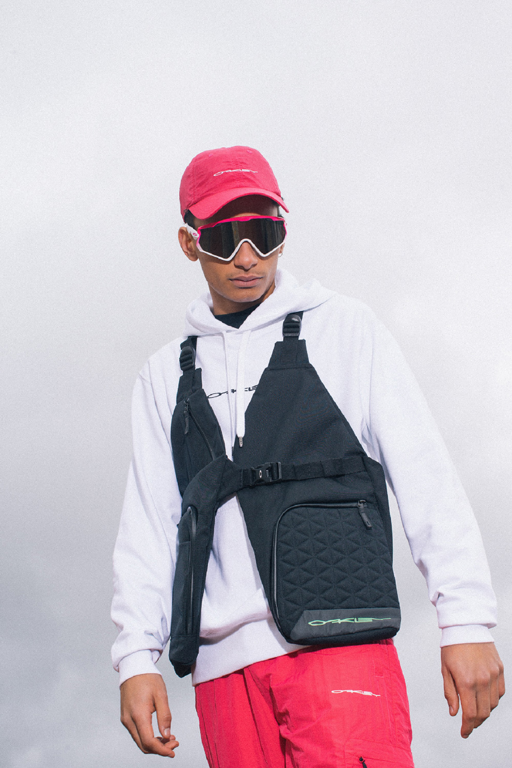 OAKLEY DEFINITION COLLECTION LIFESTYLE IMAGE (7)