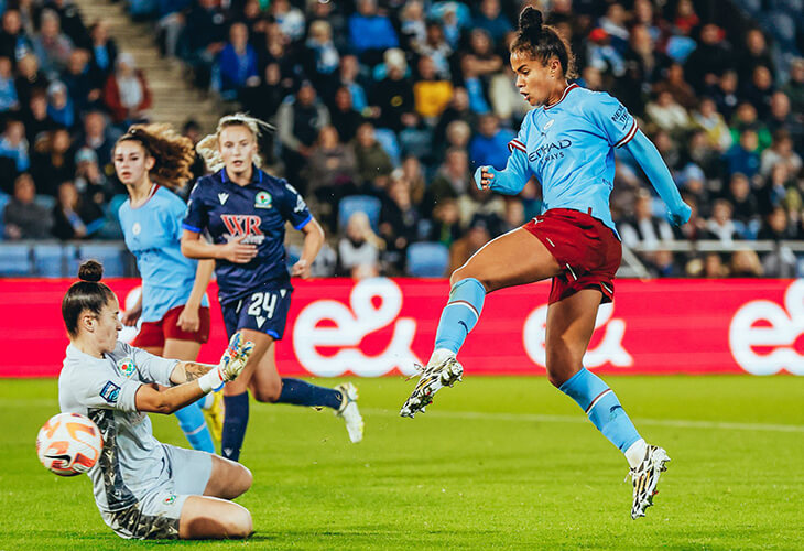 Mary Fowler playing football for Man City